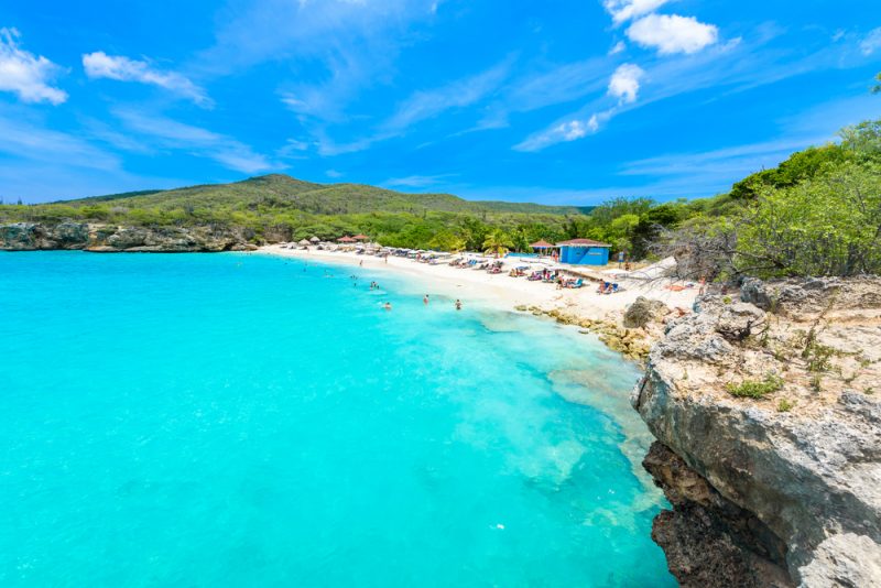 7-night stay in well-rated hotel in exotic Curacao + direct flights from Amsterdam for only €619!