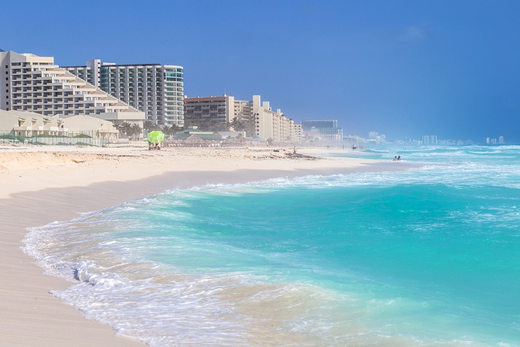 Cheap flights from many European cities to Cancun, Mexico from only €346!